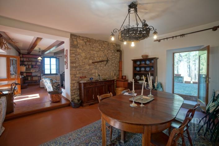 Image No.23-7 Bed Farmhouse for sale