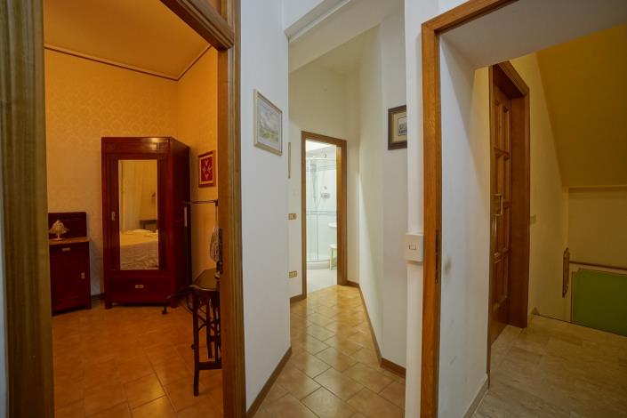 Image No.6-24 Bed Hotel for sale