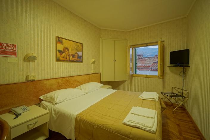 Image No.13-24 Bed Hotel for sale