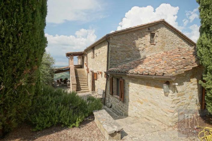 Image No.21-5 Bed Country Property for sale