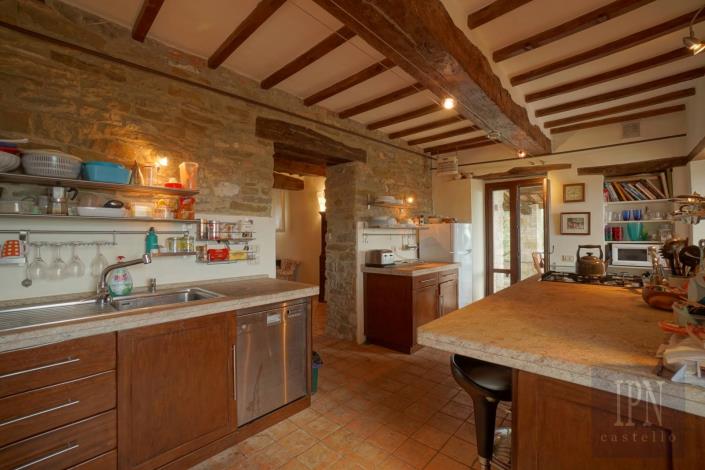 Image No.24-5 Bed Country Property for sale