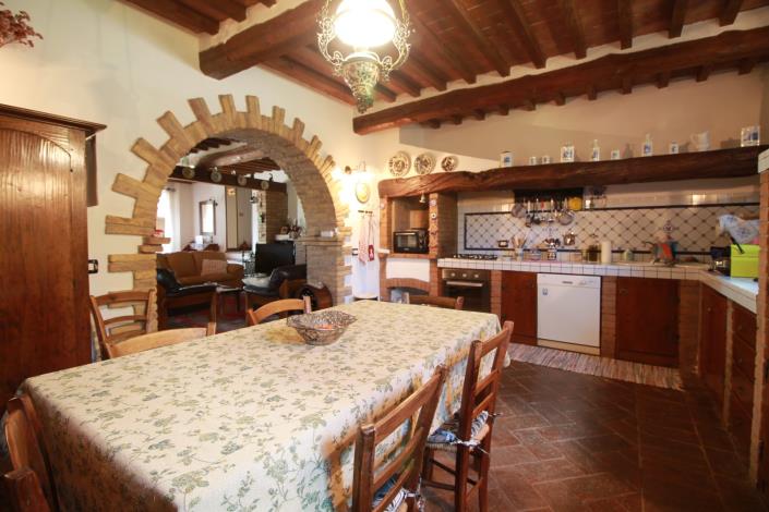 Image No.9-4 Bed Farmhouse for sale