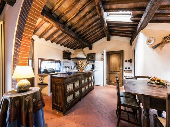 Image No.7-4 Bed Farmhouse for sale