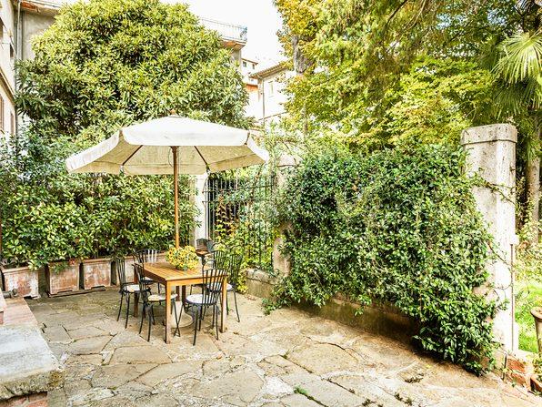 Image No.16-4 Bed Farmhouse for sale