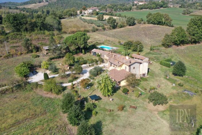 Image No.2-7 Bed Country House for sale