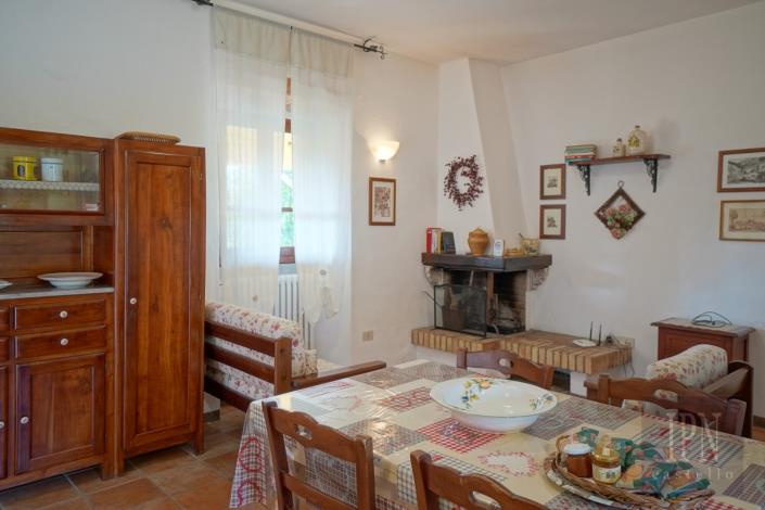 Image No.32-7 Bed Country House for sale