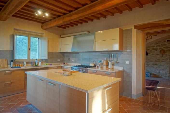 Image No.22-5 Bed Farmhouse for sale