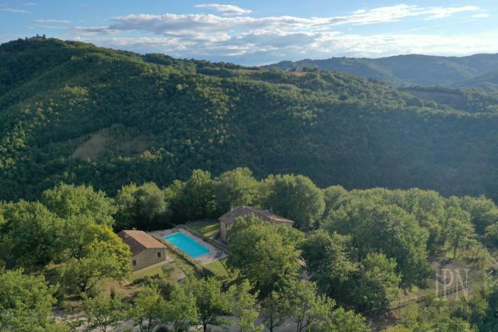 Image No.4-5 Bed Farmhouse for sale