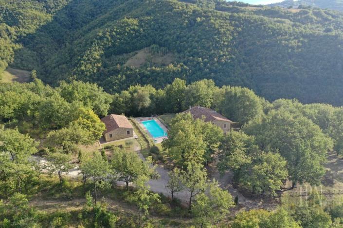 Image No.9-5 Bed Farmhouse for sale