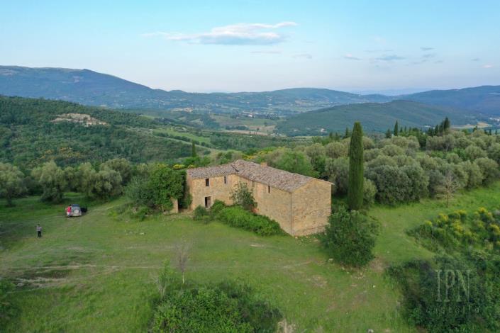 Image No.2-Ferme à vendre à Corciano