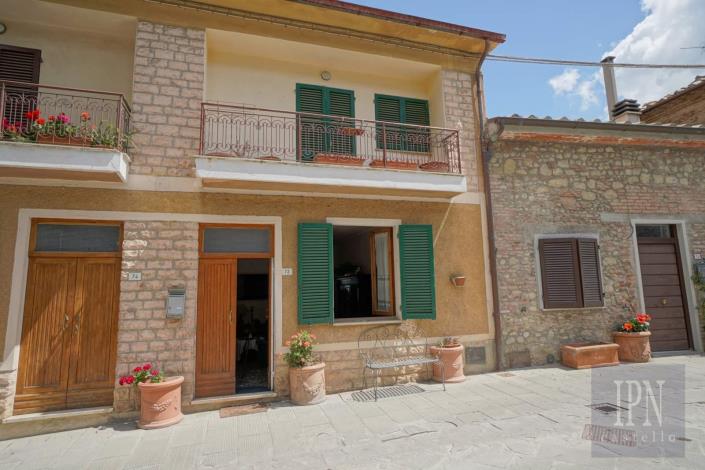 Image No.3-3 Bed Townhouse for sale