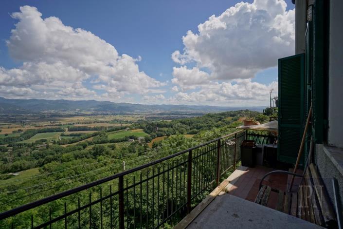 Image No.10-3 Bed Townhouse for sale