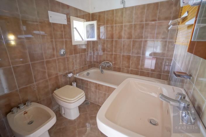 Image No.15-3 Bed Townhouse for sale