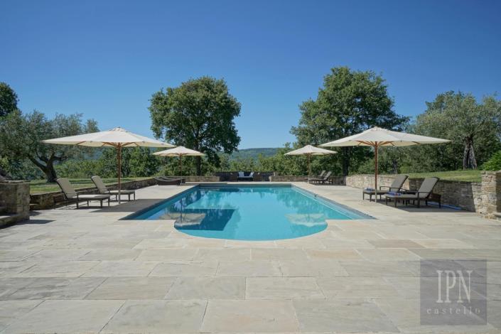 Image No.17-8 Bed Village House for sale