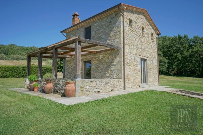 Image No.47-8 Bed Village House for sale