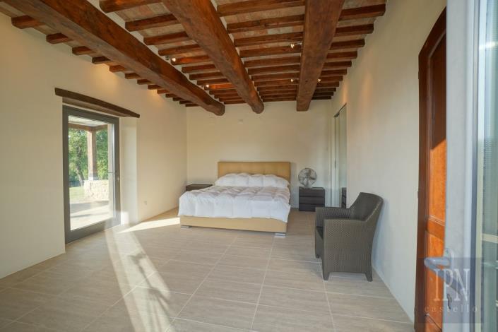 Image No.48-8 Bed Village House for sale