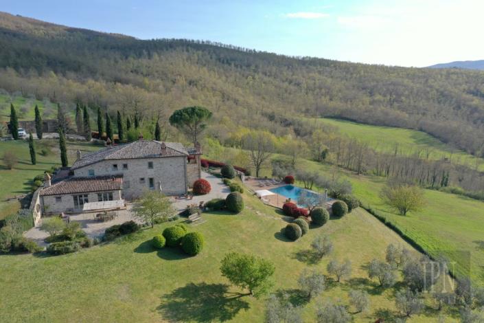 Image No.5-Ferme de 4 chambres à vendre à Umbertide