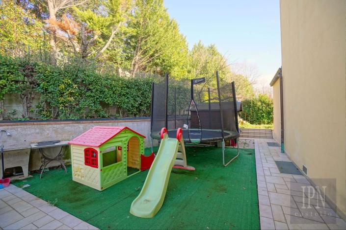 Image No.10-4 Bed Villa for sale