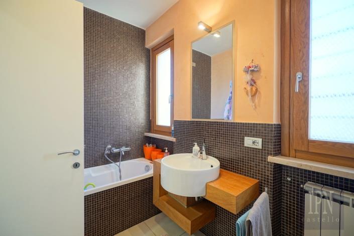 Image No.33-4 Bed Villa for sale