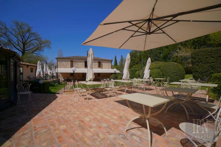 Image No.19-19 Bed Hotel for sale