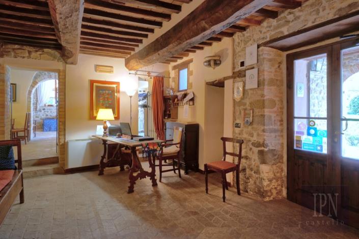 Image No.30-19 Bed Hotel for sale