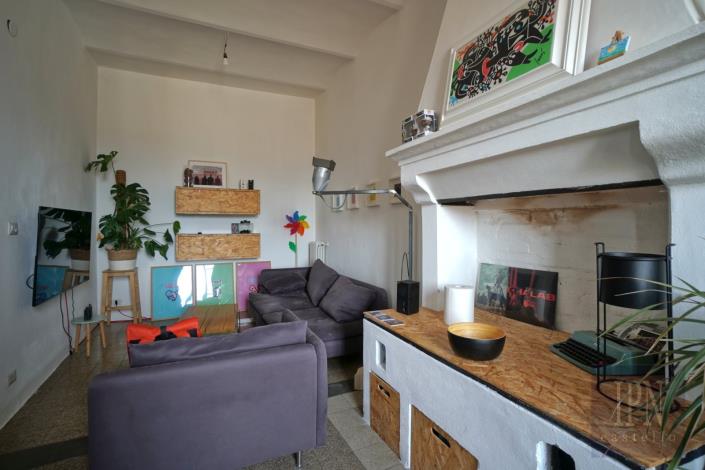 Image No.9-2 Bed Townhouse for sale