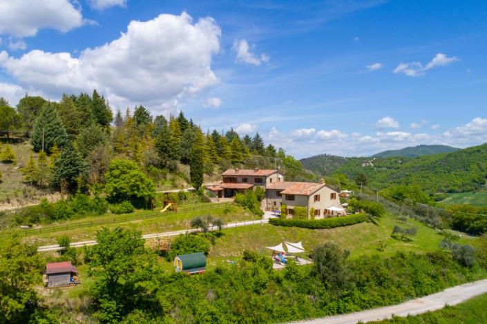 Image No.3-Ferme de 8 chambres à vendre à Perugia
