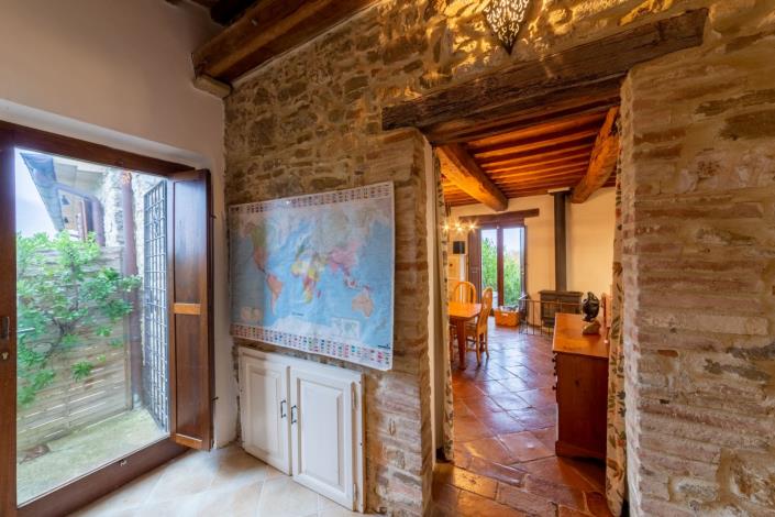 Image No.50-Ferme de 8 chambres à vendre à Perugia