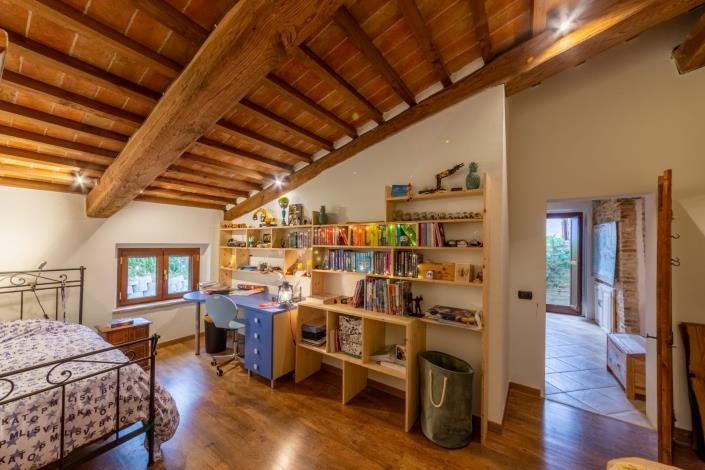 Image No.53-Ferme de 8 chambres à vendre à Perugia