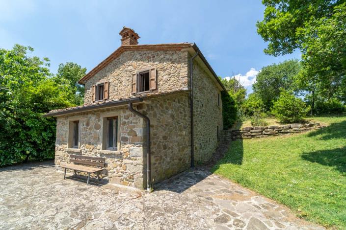 Image No.23-Ferme de 9 chambres à vendre à Anghiari
