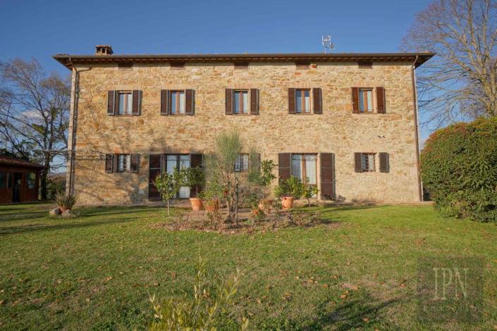 Image No.8-Ferme de 4 chambres à vendre à Perugia