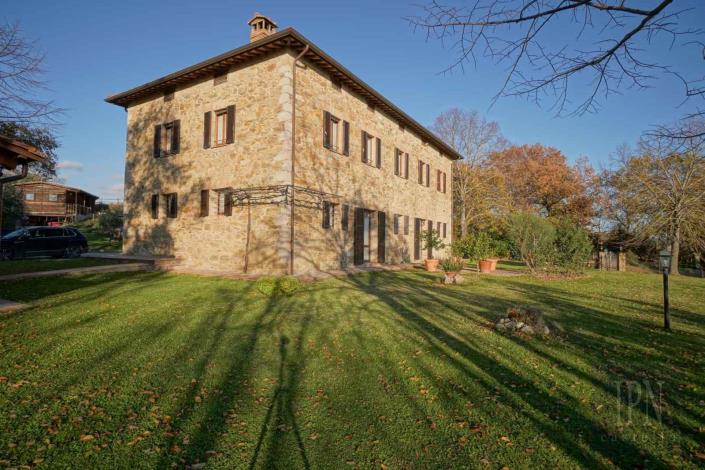 Image No.17-Ferme de 4 chambres à vendre à Perugia