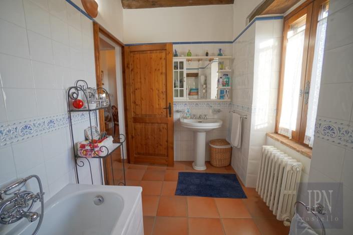 Image No.29-Ferme de 4 chambres à vendre à Perugia