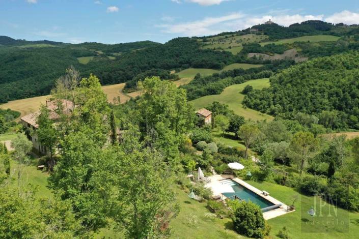 Image No.8-Ferme de 6 chambres à vendre à Monte Santa Maria Tiberina