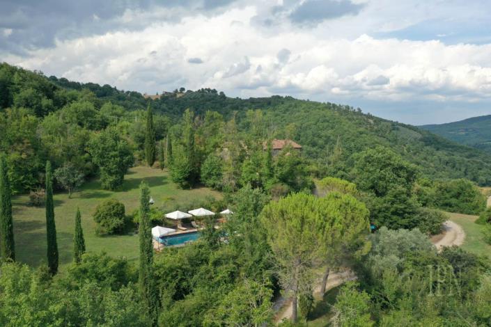 Image No.20-Ferme de 6 chambres à vendre à Monte Santa Maria Tiberina