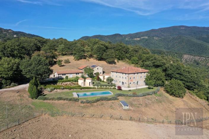 Image No.4-8 Bed Villa for sale