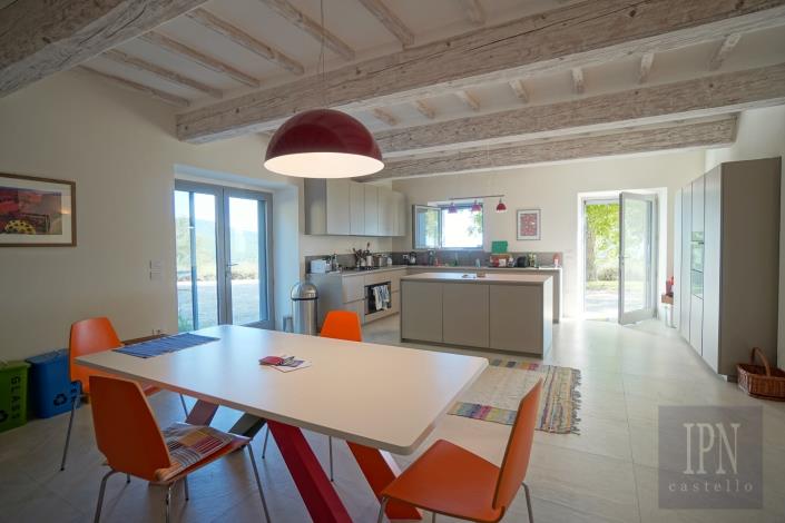 Image No.20-8 Bed Villa for sale