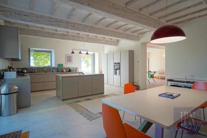 Image No.21-8 Bed Villa for sale