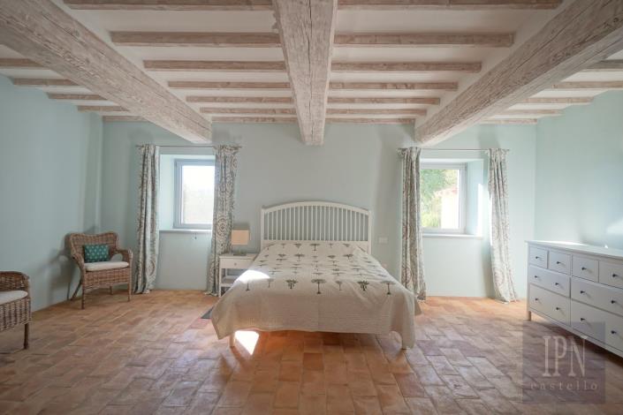 Image No.38-8 Bed Villa for sale