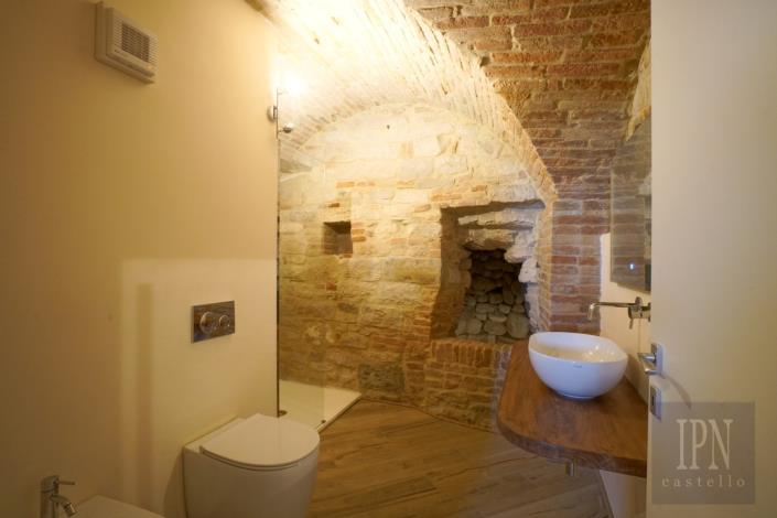 Image No.17-3 Bed Townhouse for sale