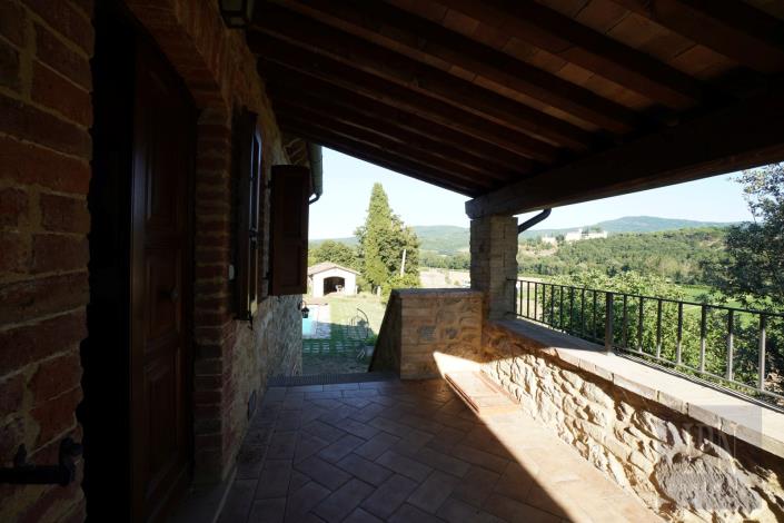 Image No.26-6 Bed Farmhouse for sale