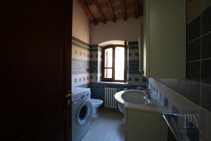 Image No.34-6 Bed Farmhouse for sale