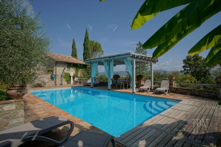 Image No.16-Ferme de 6 chambres à vendre à Umbertide