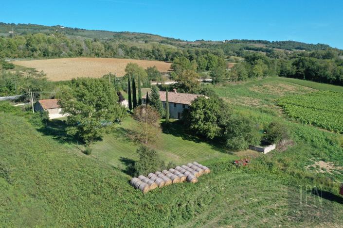 Image No.3-Ferme de 9 chambres à vendre à Umbertide