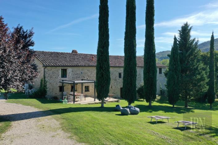 Image No.9-Ferme de 9 chambres à vendre à Umbertide