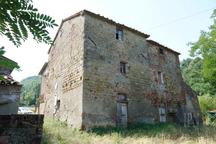 Image No.8-7 Bed House for sale