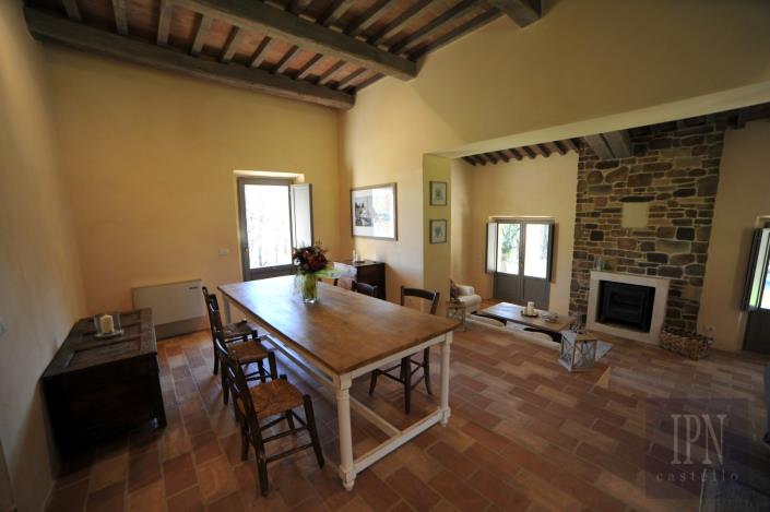Image No.30-Ferme de 4 chambres à vendre à Città di Castello