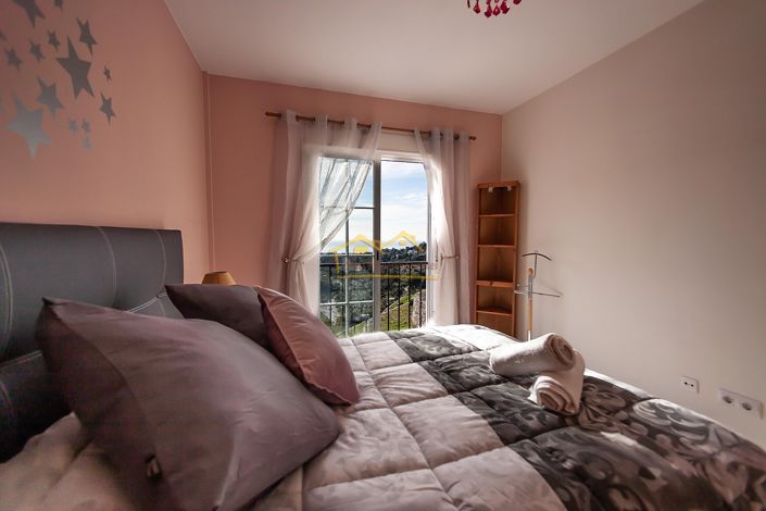 Image No.21-3 Bed House for sale