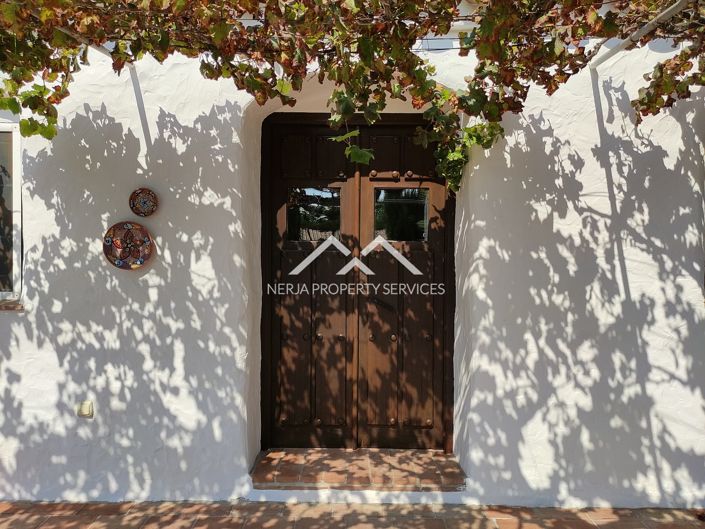 Image No.2-Propriété de 9 chambres à vendre à Frigiliana