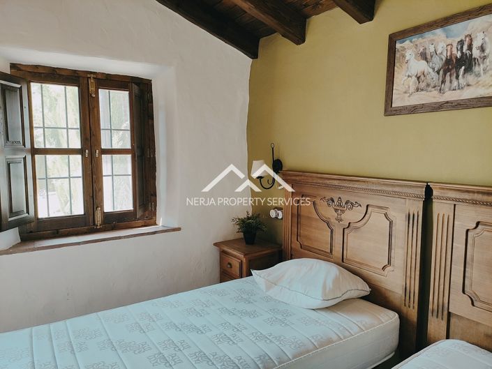 Image No.34-Propriété de 9 chambres à vendre à Frigiliana